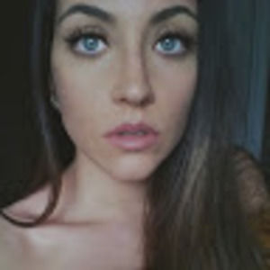 Meet your Posher, Alessandra